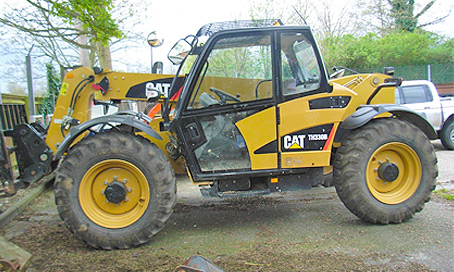 Cat TH330B Telehandler